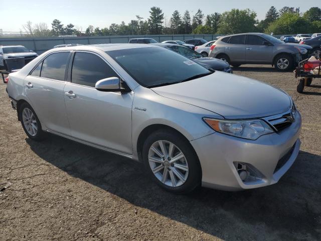  TOYOTA CAMRY 2012 Srebrny