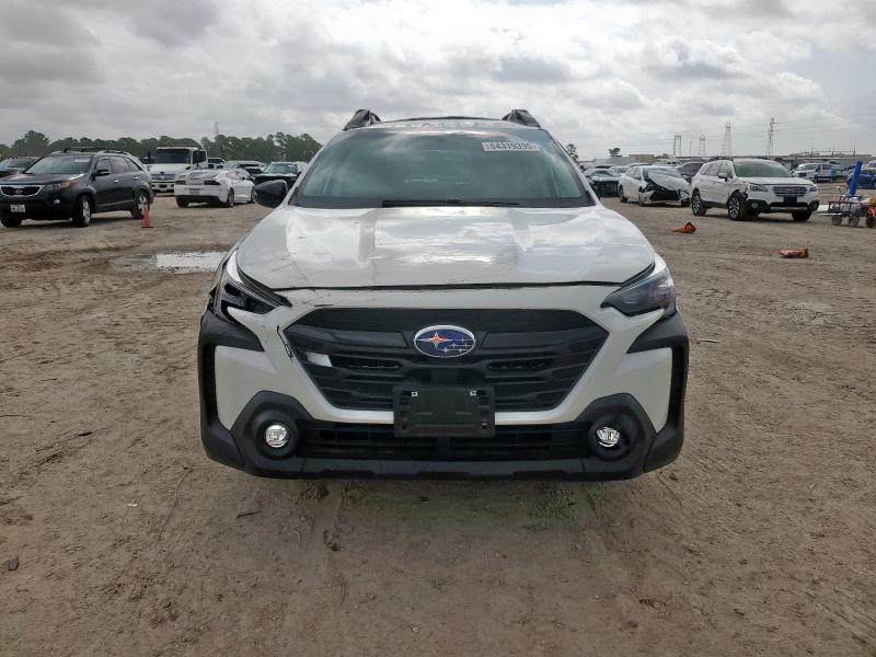  SUBARU OUTBACK 2024 White