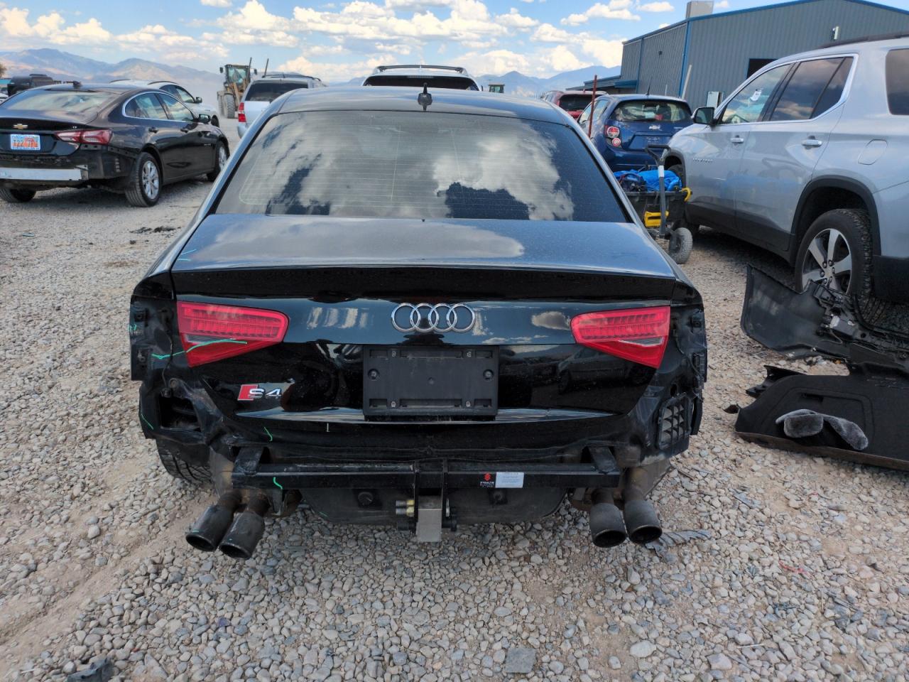 2015 Audi S4 Premium Plus VIN: WAUBGAFL2FA066917 Lot: 64075615