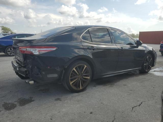  TOYOTA CAMRY 2018 Czarny