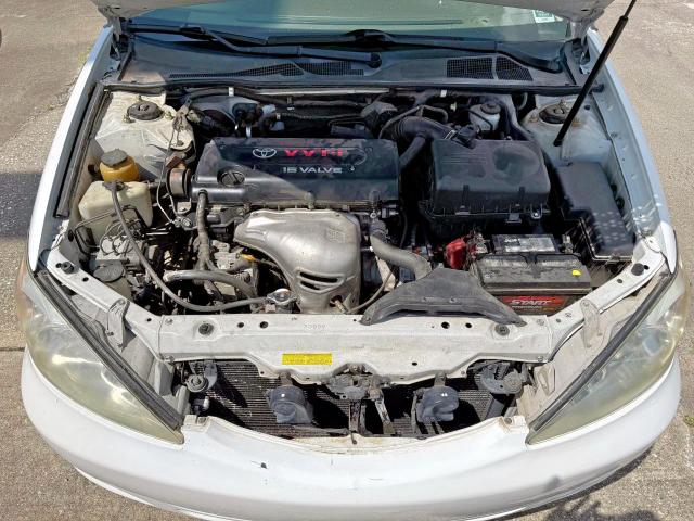 2002 TOYOTA CAMRY LE  