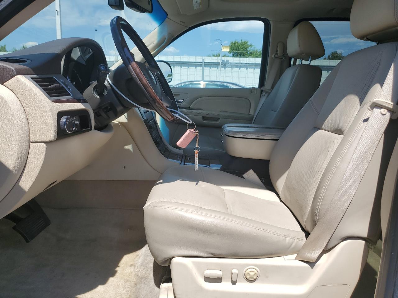 2008 Cadillac Escalade Esv VIN: 1GYFK66808R151202 Lot: 64321645