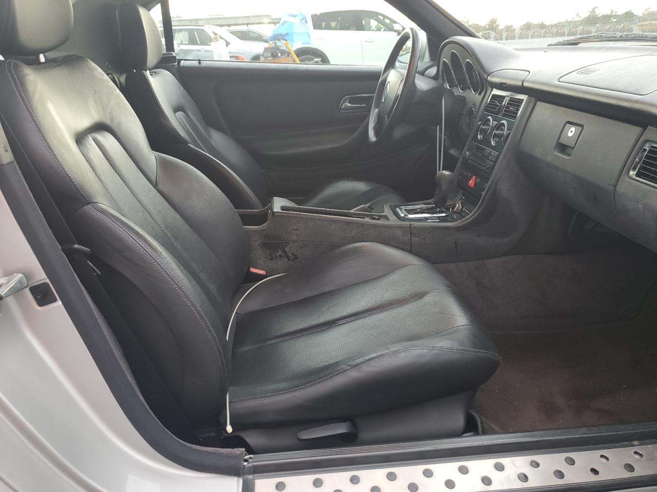 1998 Mercedes-Benz Slk 230 Kompressor VIN: WDBKK47F6WF023761 Lot: 64673935