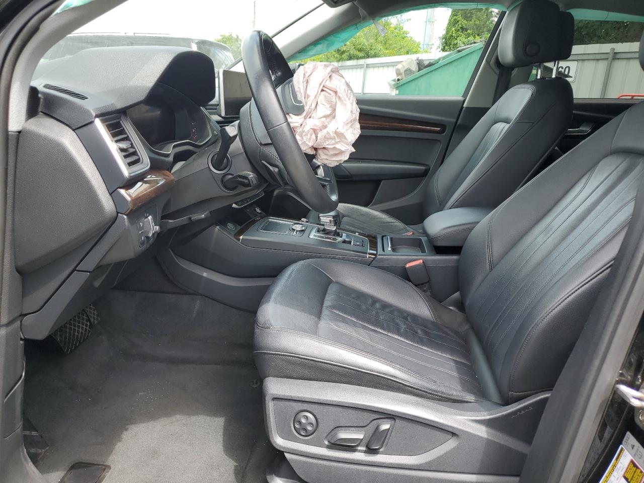 2018 Audi Q5 Premium VIN: WA1ANAFY1J2236777 Lot: 63393665