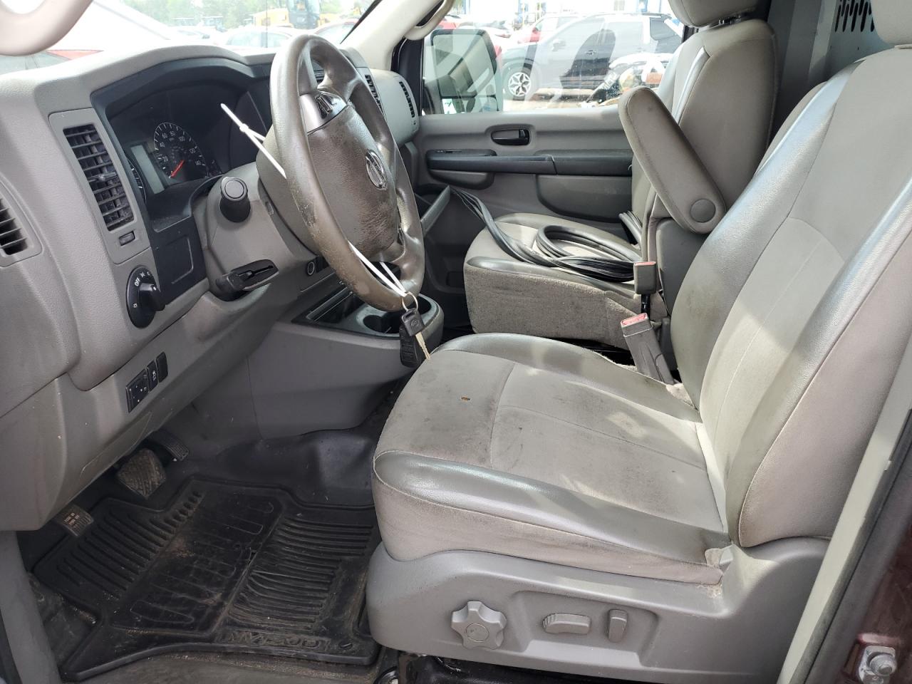 1n6bf0km9dn100417 1N6BF0KM9DN100417 2013 Nissan Nv 1500
