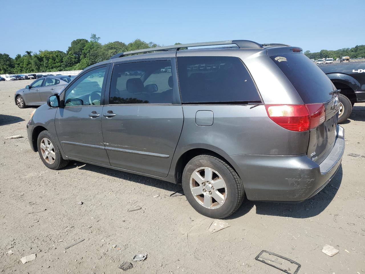 2005 Toyota Sienna Ce VIN: 5TDZA23C35S383989 Lot: 66075075