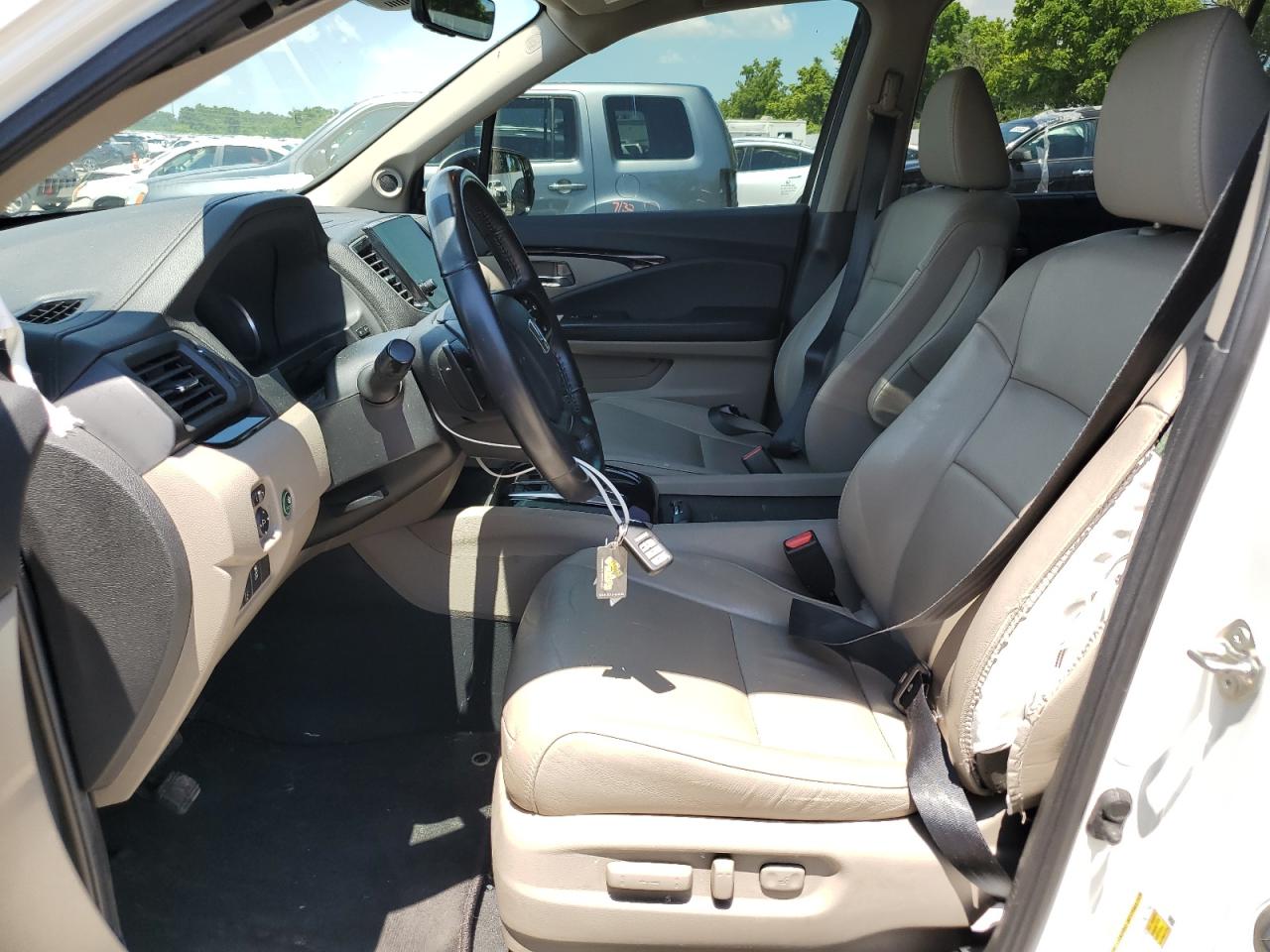 2019 Honda Pilot Touring VIN: 5FNYF6H68KB074204 Lot: 63221895