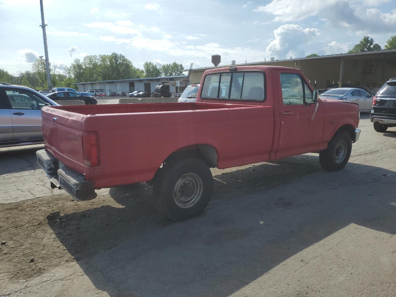 1992 Ford F250 red null gas 1FTHF25H3PNA11051 photo #4