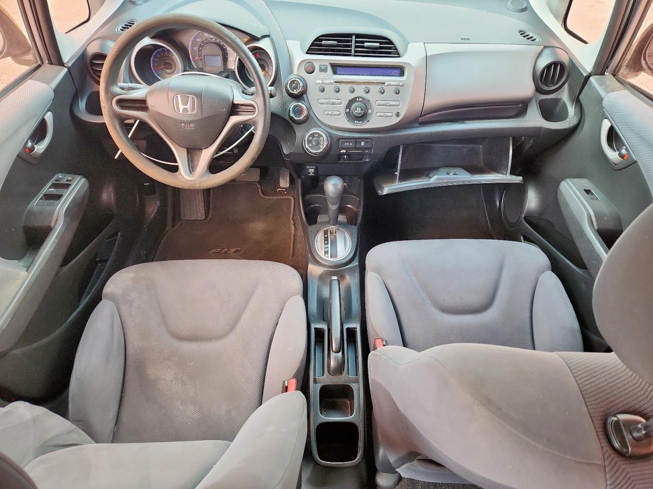2009 Honda Fit VIN: JHMGE88269C005735 Lot: 64814085