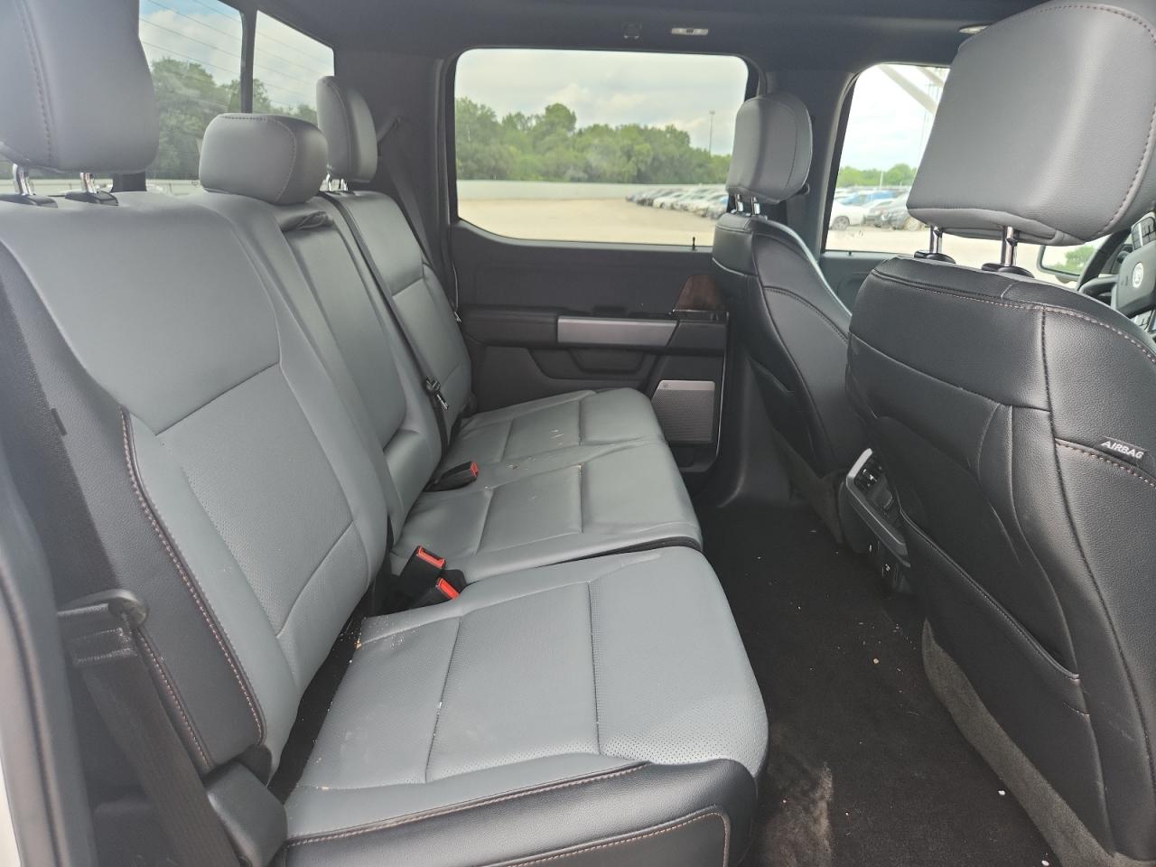 2022 Ford F150 Lightning Pro VIN: 1FT6W1EV3NWG00437 Lot: 63005595