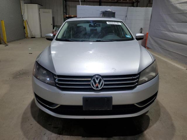  VOLKSWAGEN PASSAT 2013 Silver