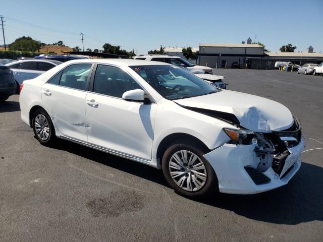  TOYOTA CAMRY 2014 White