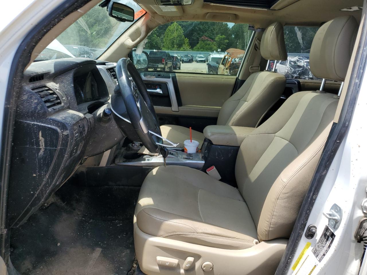 2018 Toyota 4Runner Sr5/Sr5 Premium VIN: JTEBU5JR8J5530868 Lot: 63640155