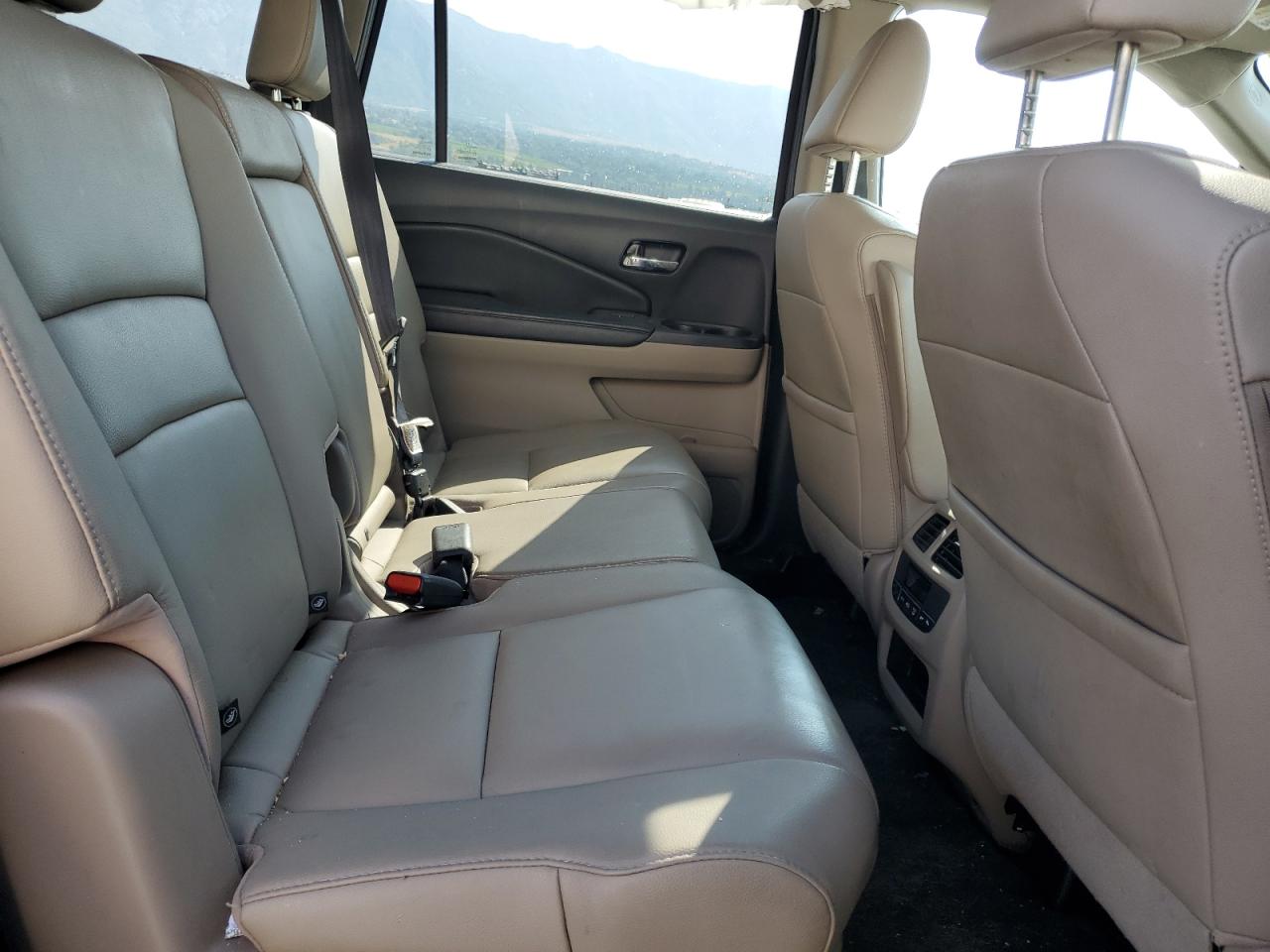 2016 Honda Pilot Exl VIN: 5FNYF6H53GB105017 Lot: 64554475