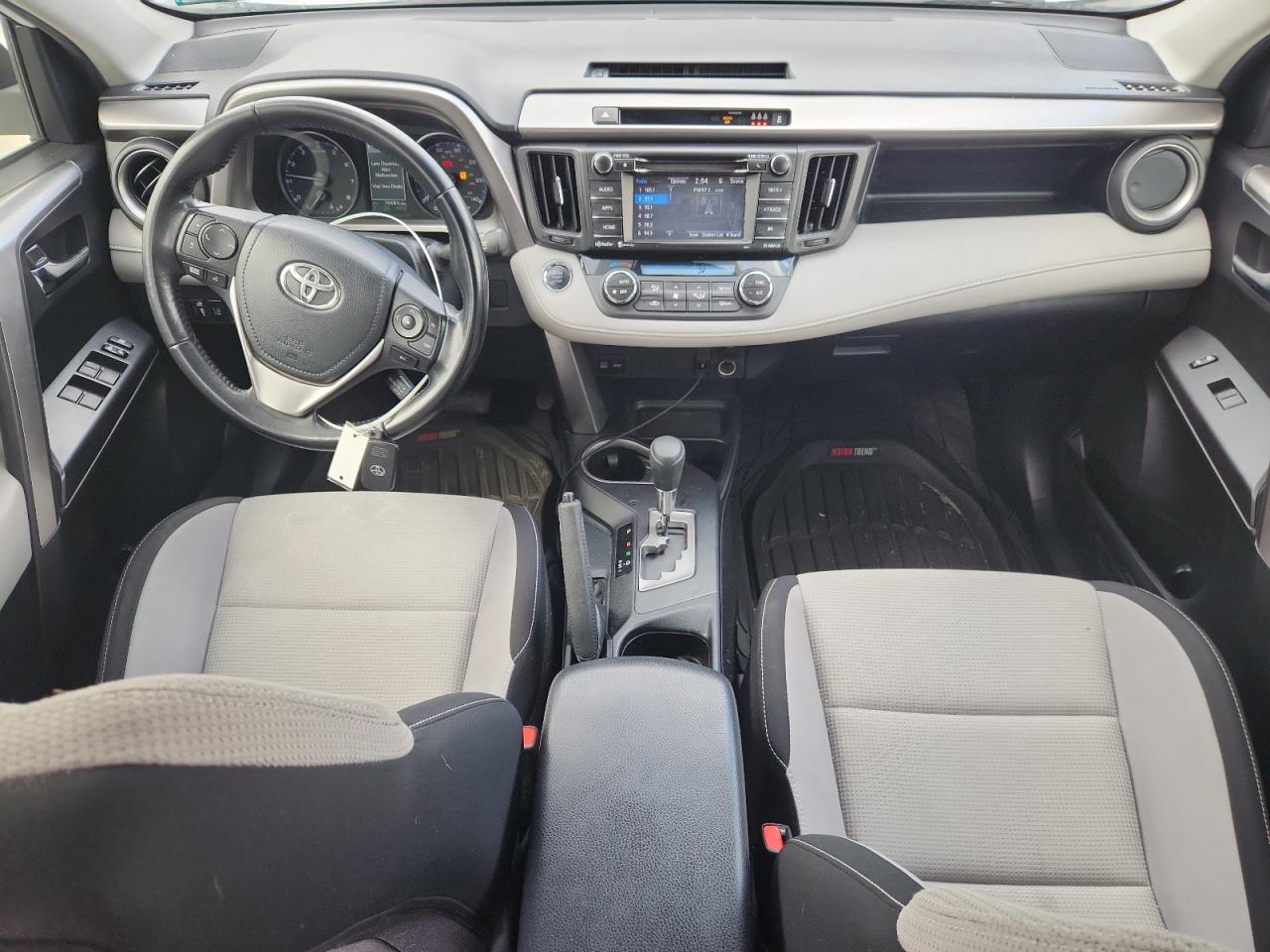 2017 Toyota Rav4 Xle VIN: JTMRFREV6HJ163692 Lot: 64744235