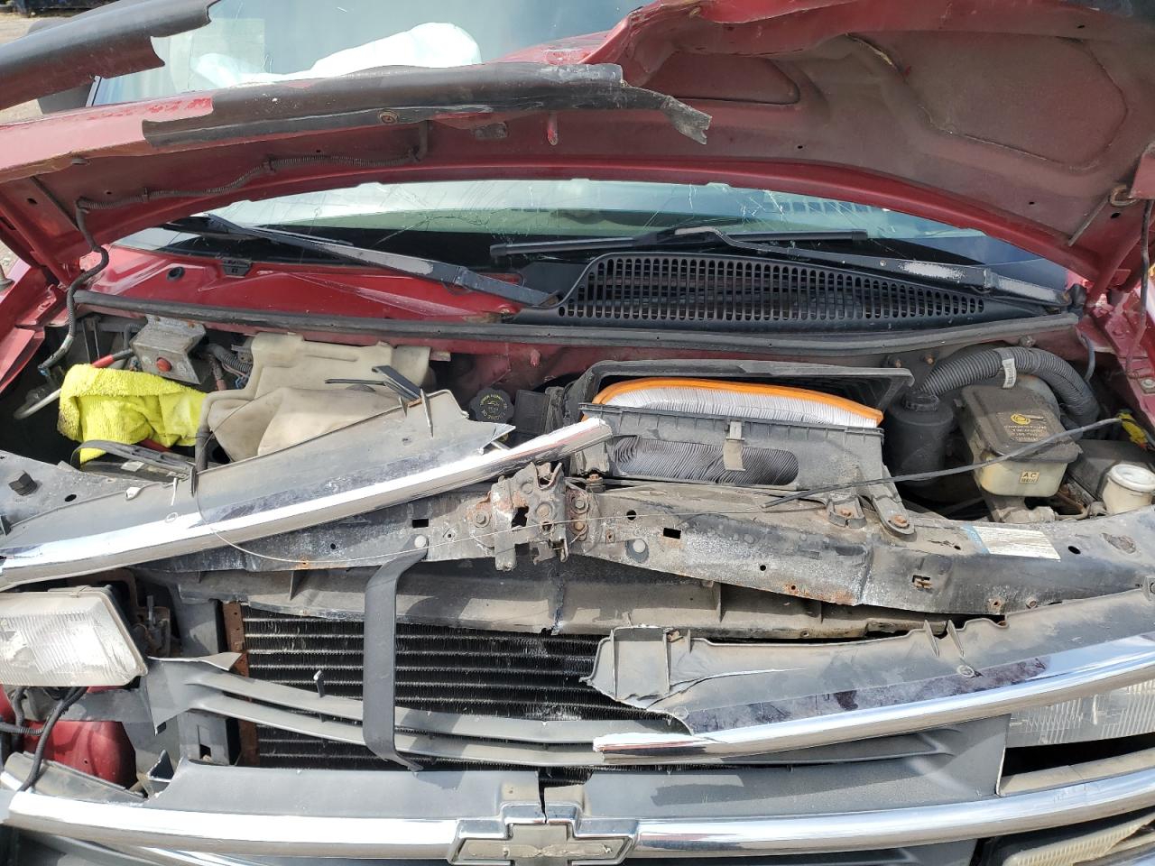 2000 Chevrolet Express G1500 VIN: 1GBFG15R8Y1177148 Lot: 66867075