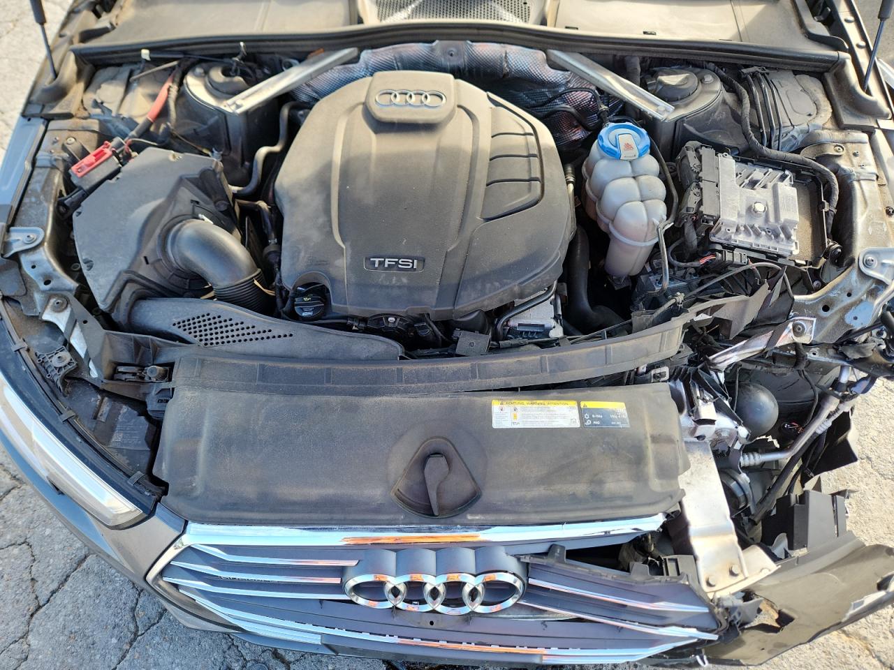 2017 Audi A4 Prestige VIN: WAUFNAF48HN038244 Lot: 63297065