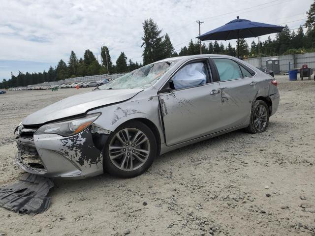  TOYOTA CAMRY 2015 Srebrny