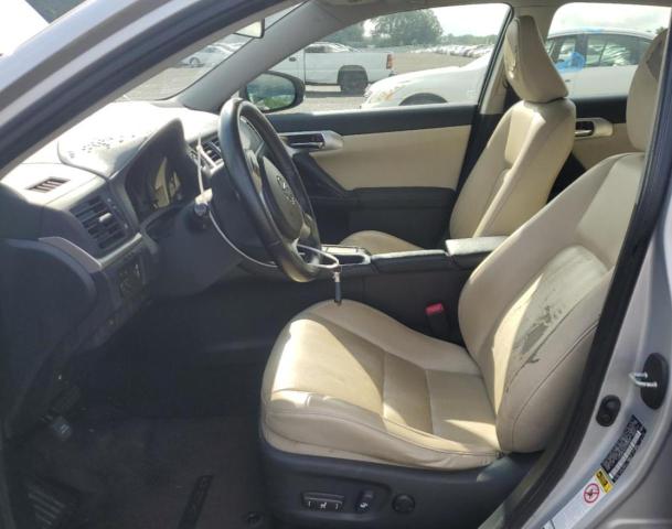  LEXUS CT 200 2013 Srebrny