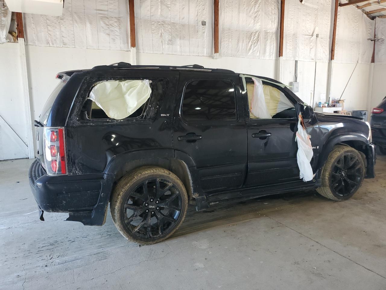 2007 GMC Yukon VIN: 1GKFC130X7R276909 Lot: 63221675