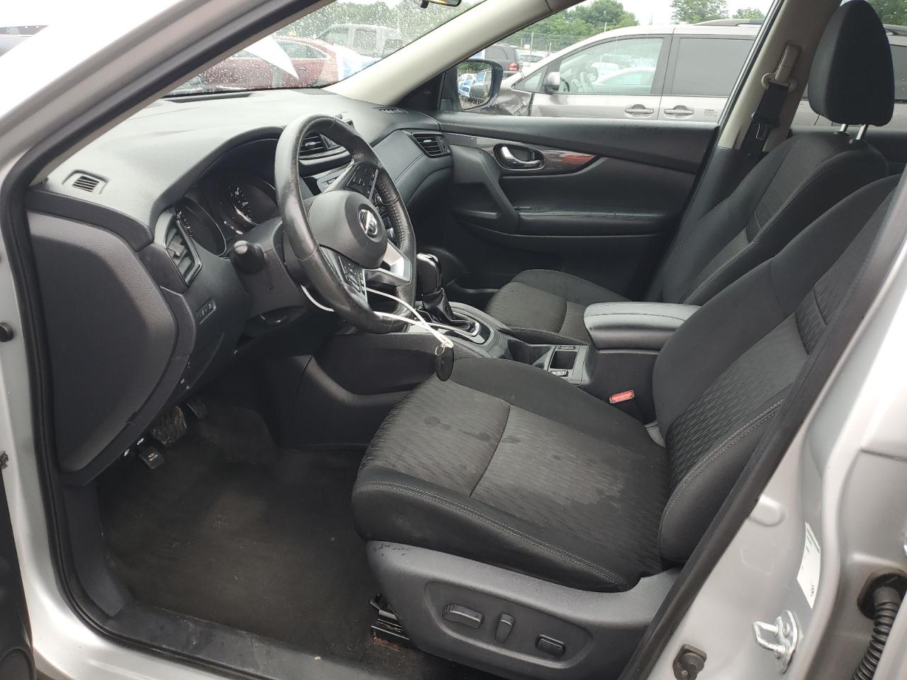 2017 Nissan Rogue S VIN: KNMAT2MT1HP537555 Lot: 63589325