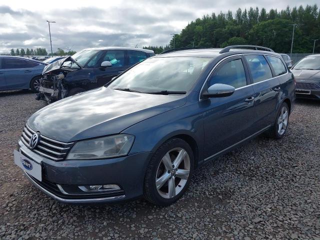 VOLKSWAGEN PASSAT SE 2012