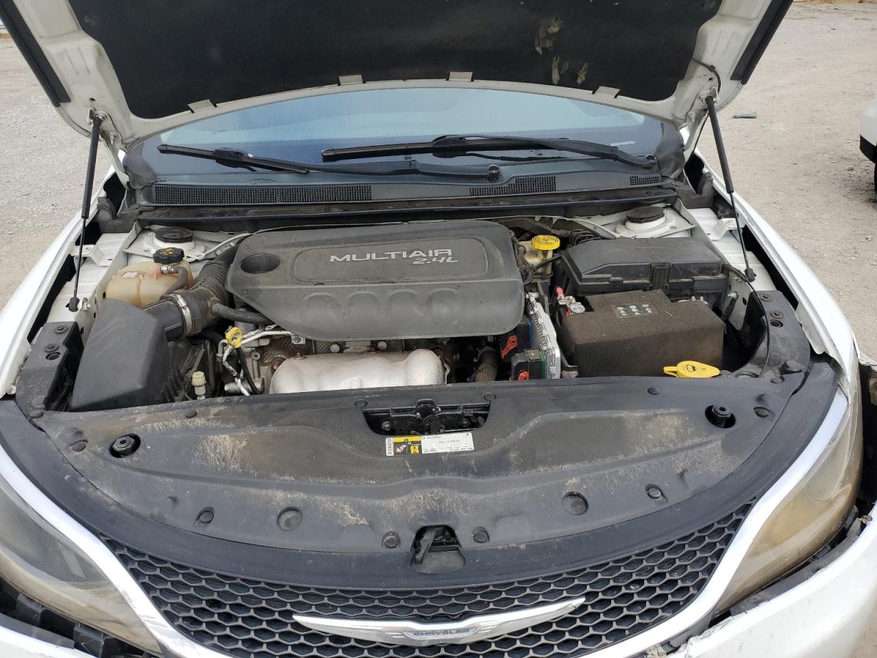 2015 Chrysler 200 Limited VIN: 1C3CCCAB2FN741630 Lot: 64204345