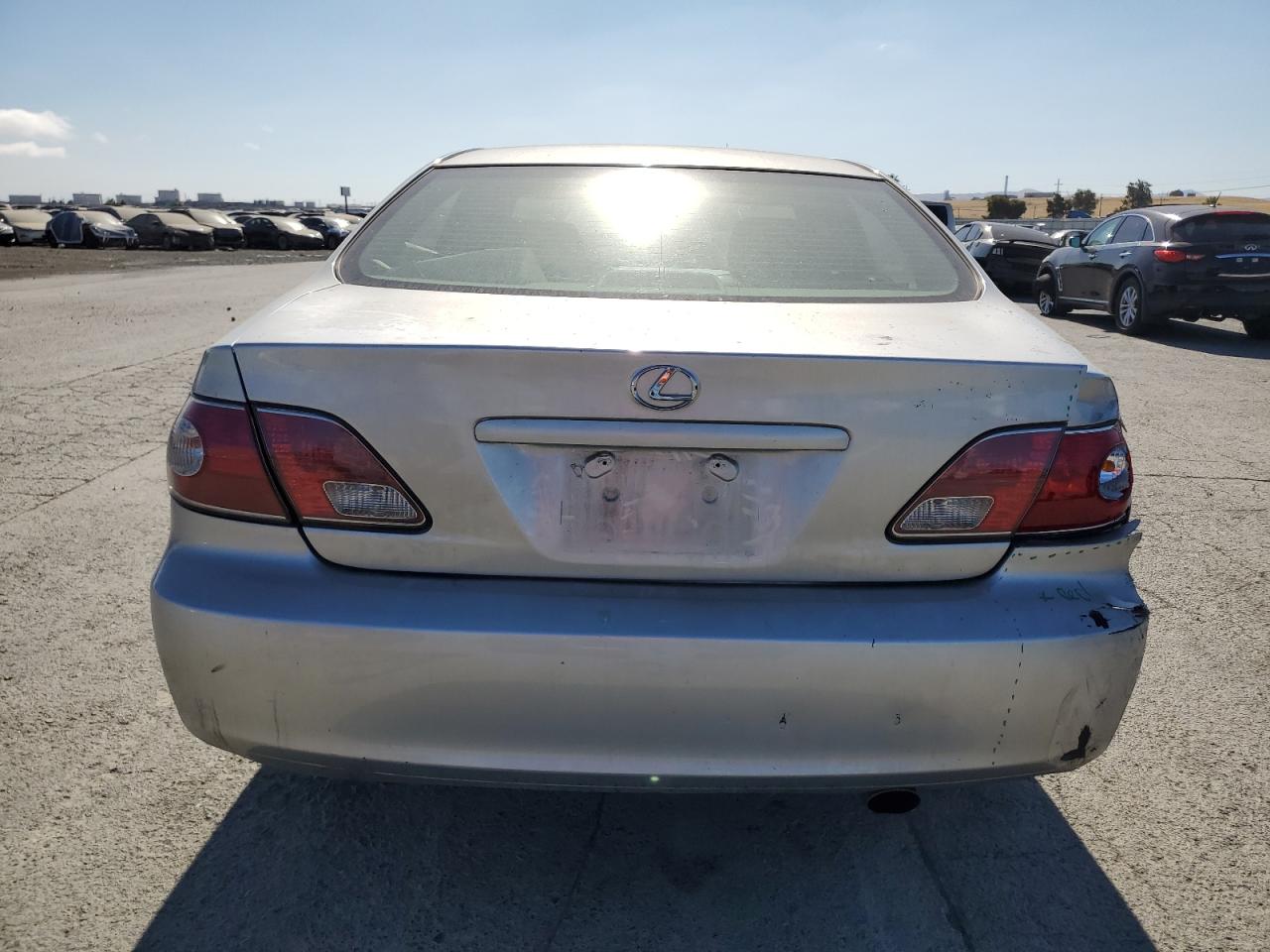 2004 Lexus Es 330 VIN: JTHBA30G945000137 Lot: 63846205