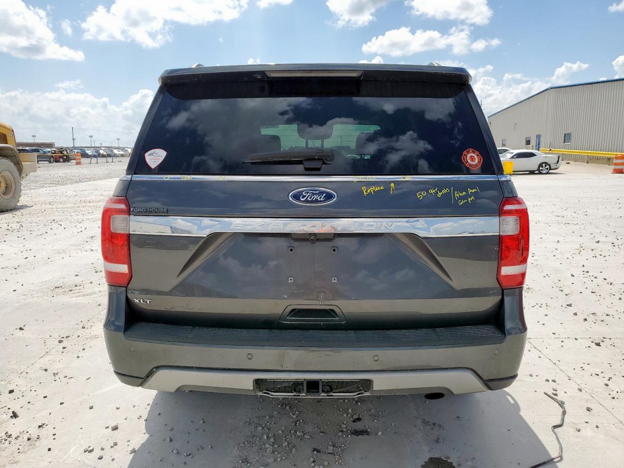 2021 Ford Expedition Xlt VIN: 1FMJU1HT1MEA76652 Lot: 64781415