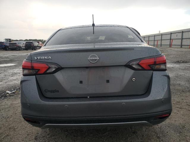  NISSAN VERSA 2023 Серый