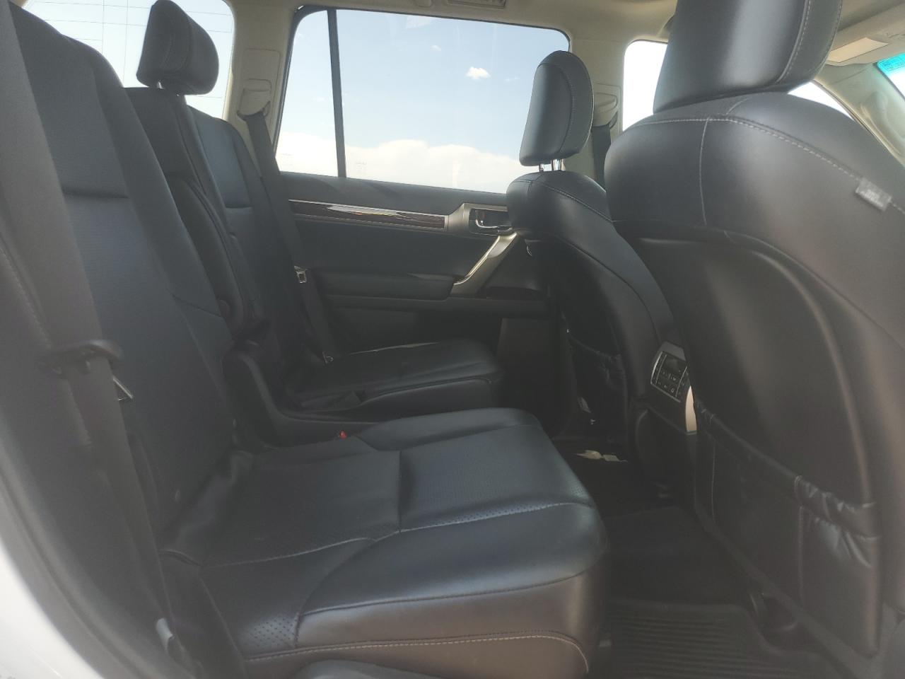 2017 Lexus Gx 460 Premium VIN: JTJJM7FX2H5174539 Lot: 64331305