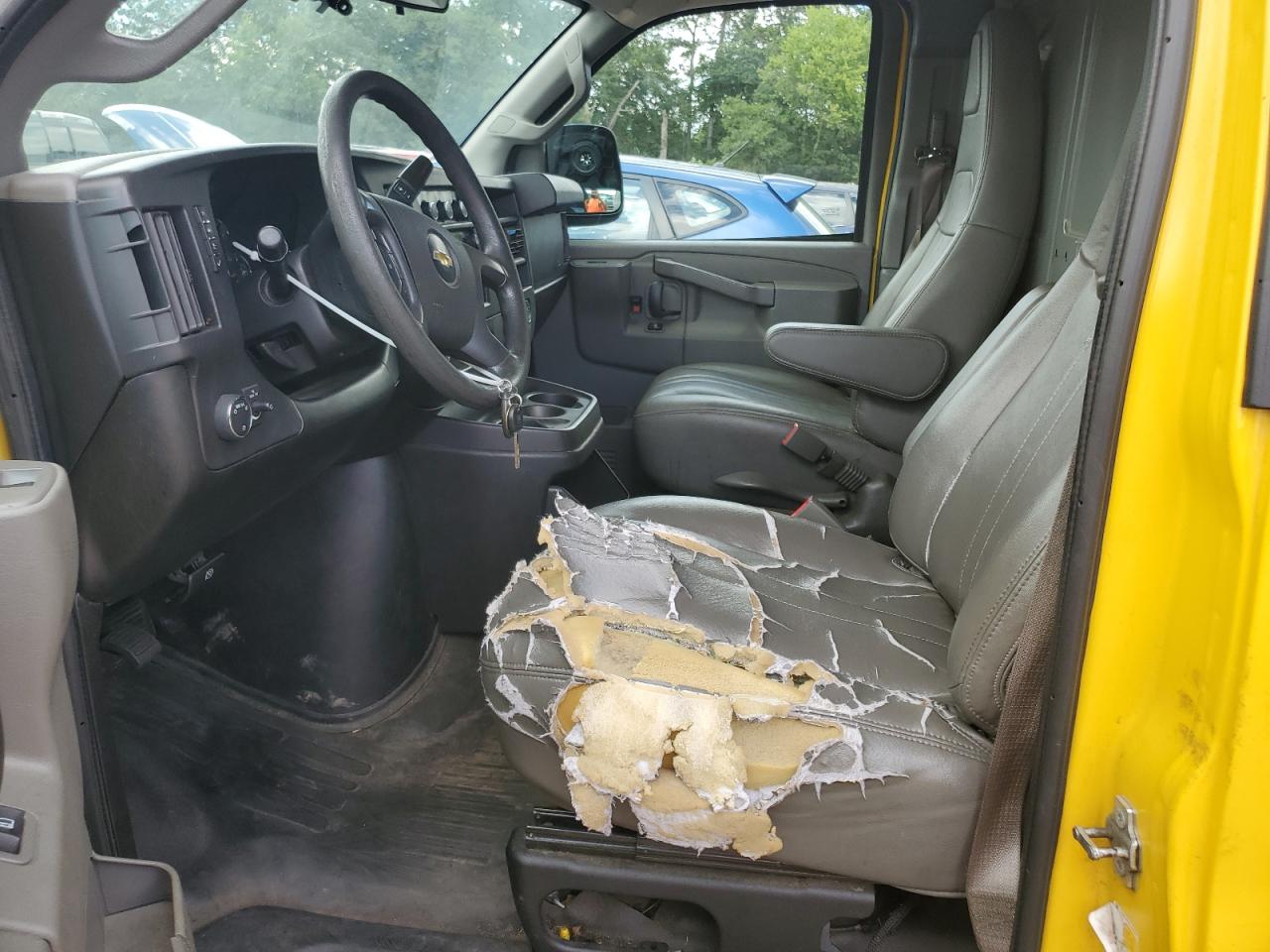 2020 Chevrolet Express G2500 VIN: 1GCWGAFP9L1225533 Lot: 65429015
