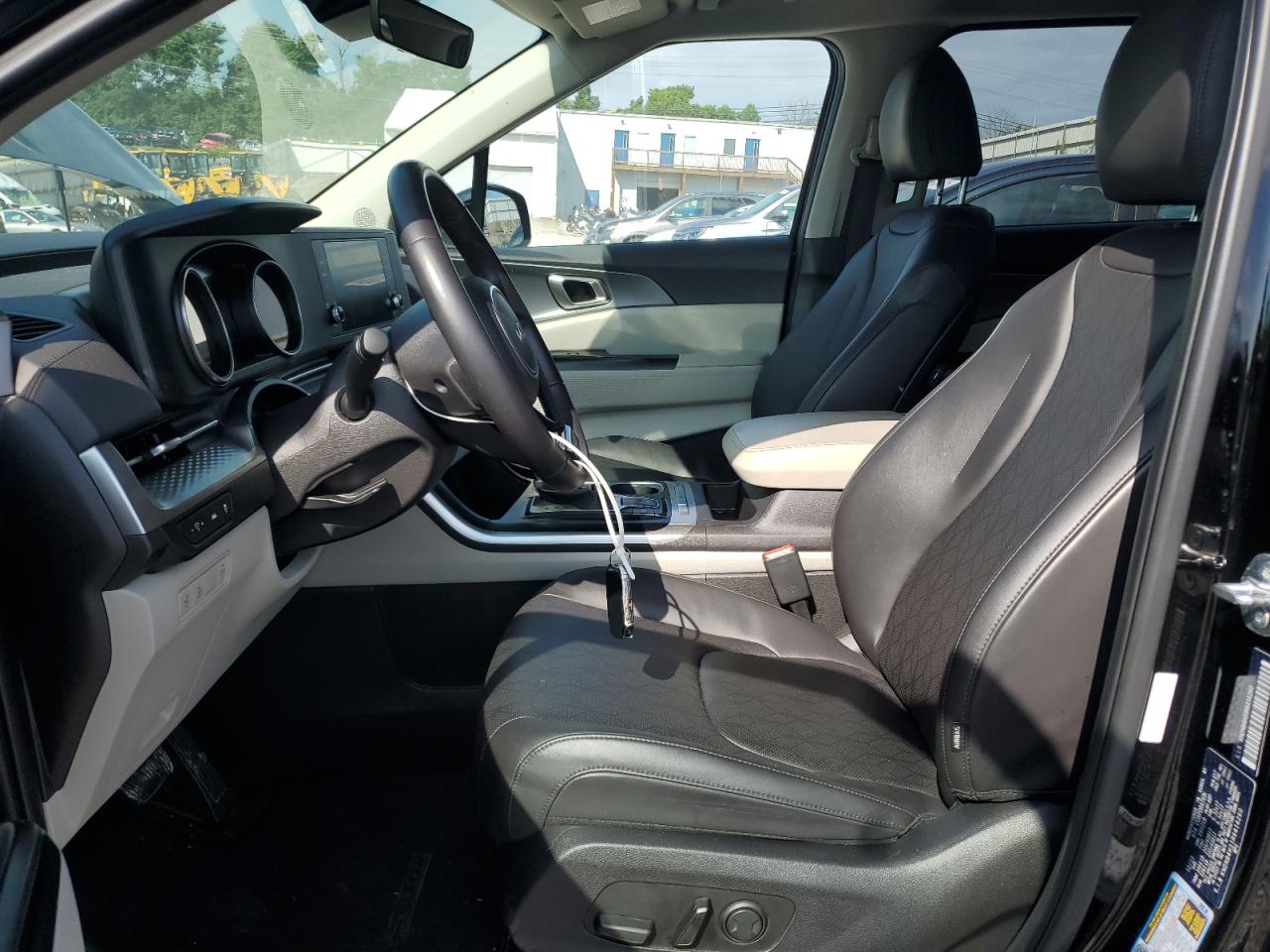 2024 Kia Carnival Lx VIN: KNDNB4H31R6414260 Lot: 64466145