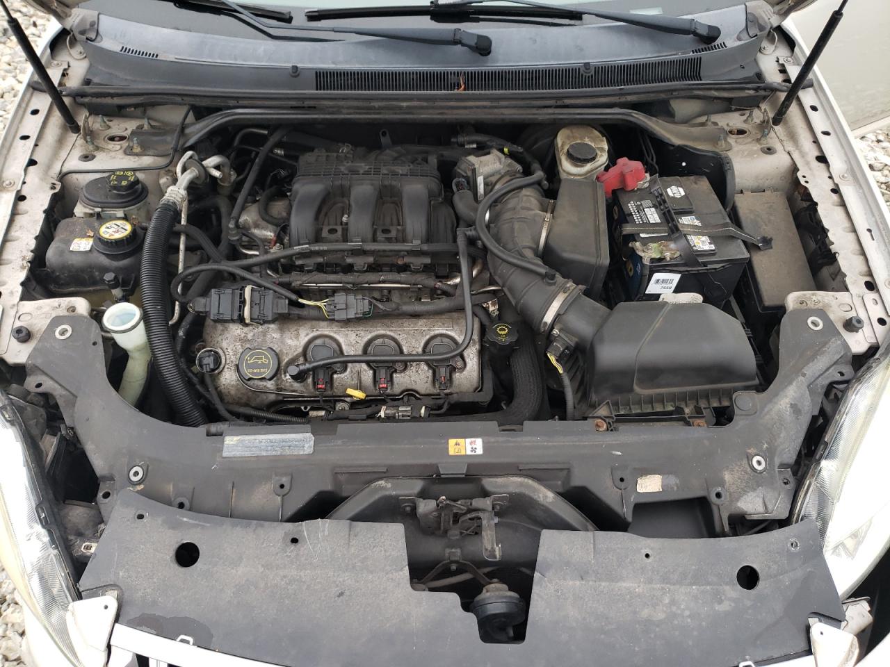 2008 Mercury Sable Luxury VIN: 1MEHM40W68G615933 Lot: 85949655