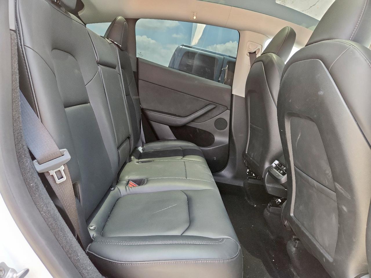 2023 Tesla Model Y VIN: 7SAYGDEE0PA077229 Lot: 64831285