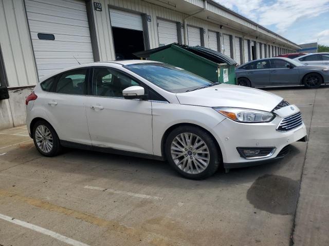  FORD FOCUS 2017 Biały