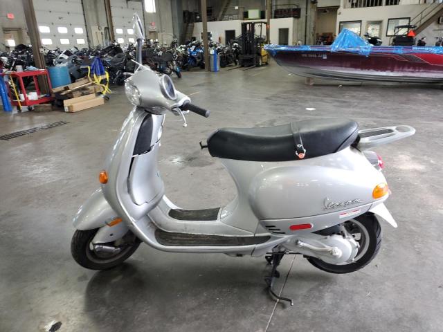 2004 VESPA C161C   