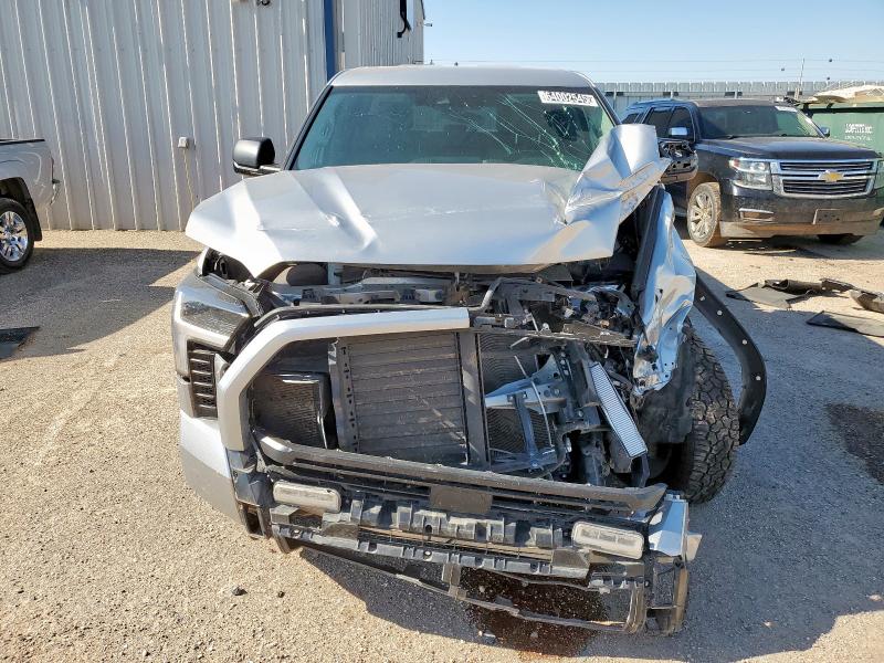  TOYOTA TUNDRA 2024 Silver