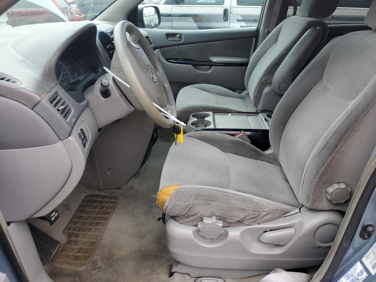 2004 Toyota Sienna Ce VIN: 5TDZA23C34S138267 Lot: 63209115