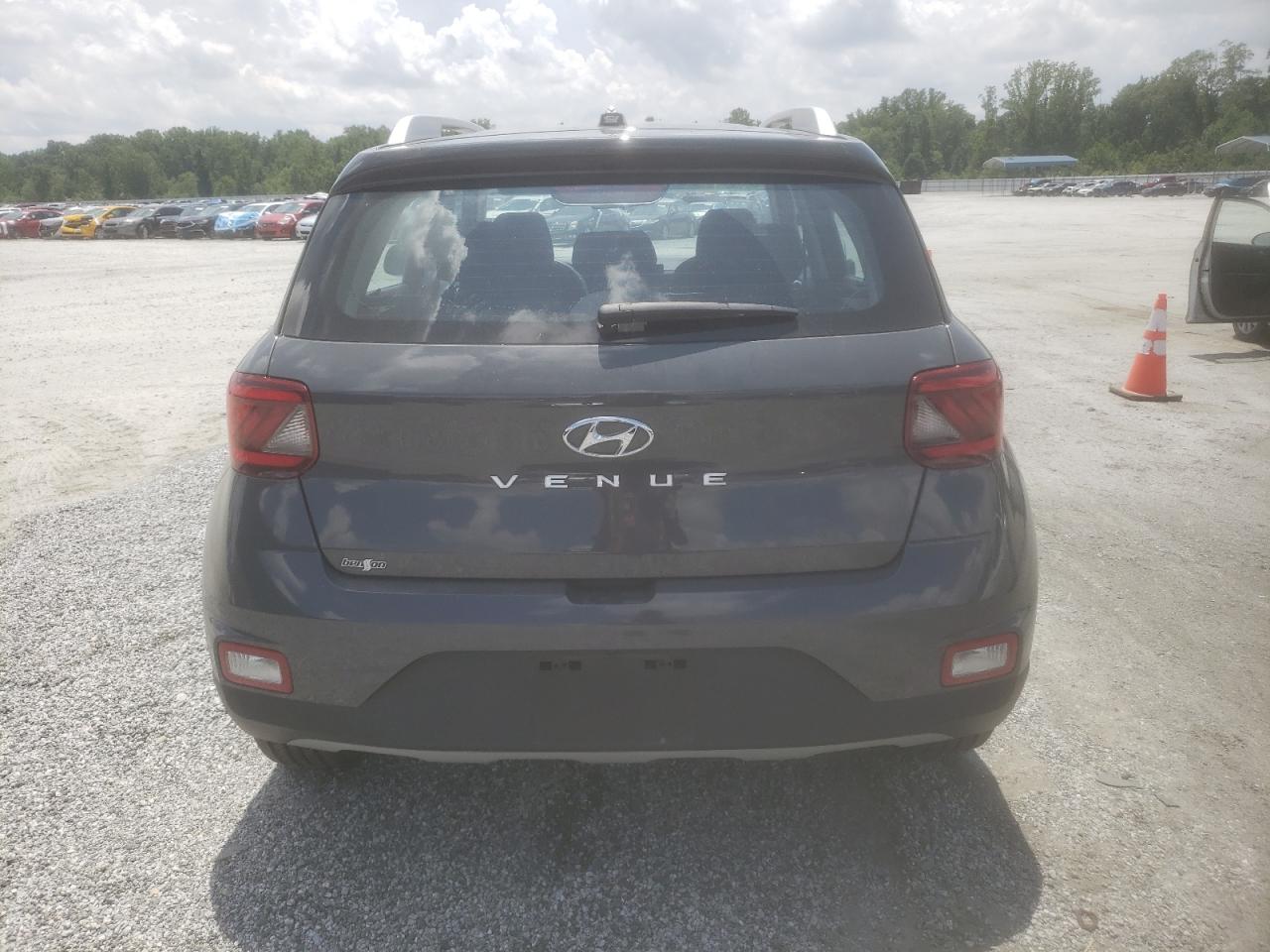 2023 Hyundai Venue Sel VIN: KMHRC8A38PU261378 Lot: 64553595