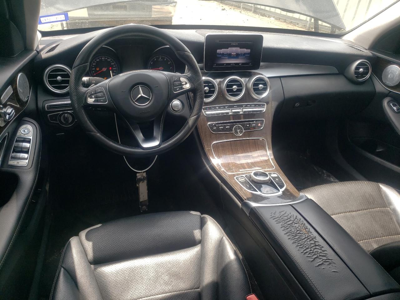 2018 Mercedes-Benz C 300 VIN: 55SWF4JB7JU239434 Lot: 65286545