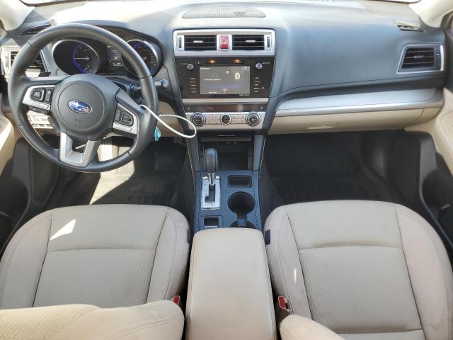 Sedans SUBARU LEGACY 2015 Srebrny