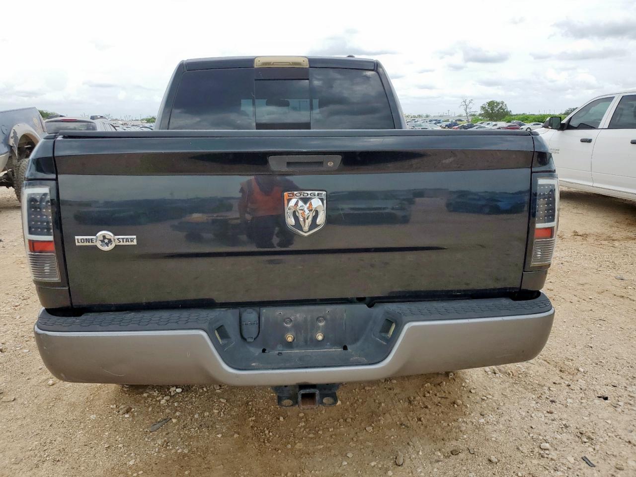 2010 Dodge Ram 1500 VIN: 1D7RV1CT1AS123435 Lot: 63518345