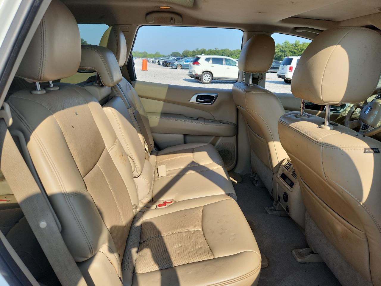 2015 Nissan Pathfinder S VIN: 5N1AR2MN7FC715422 Lot: 63623005