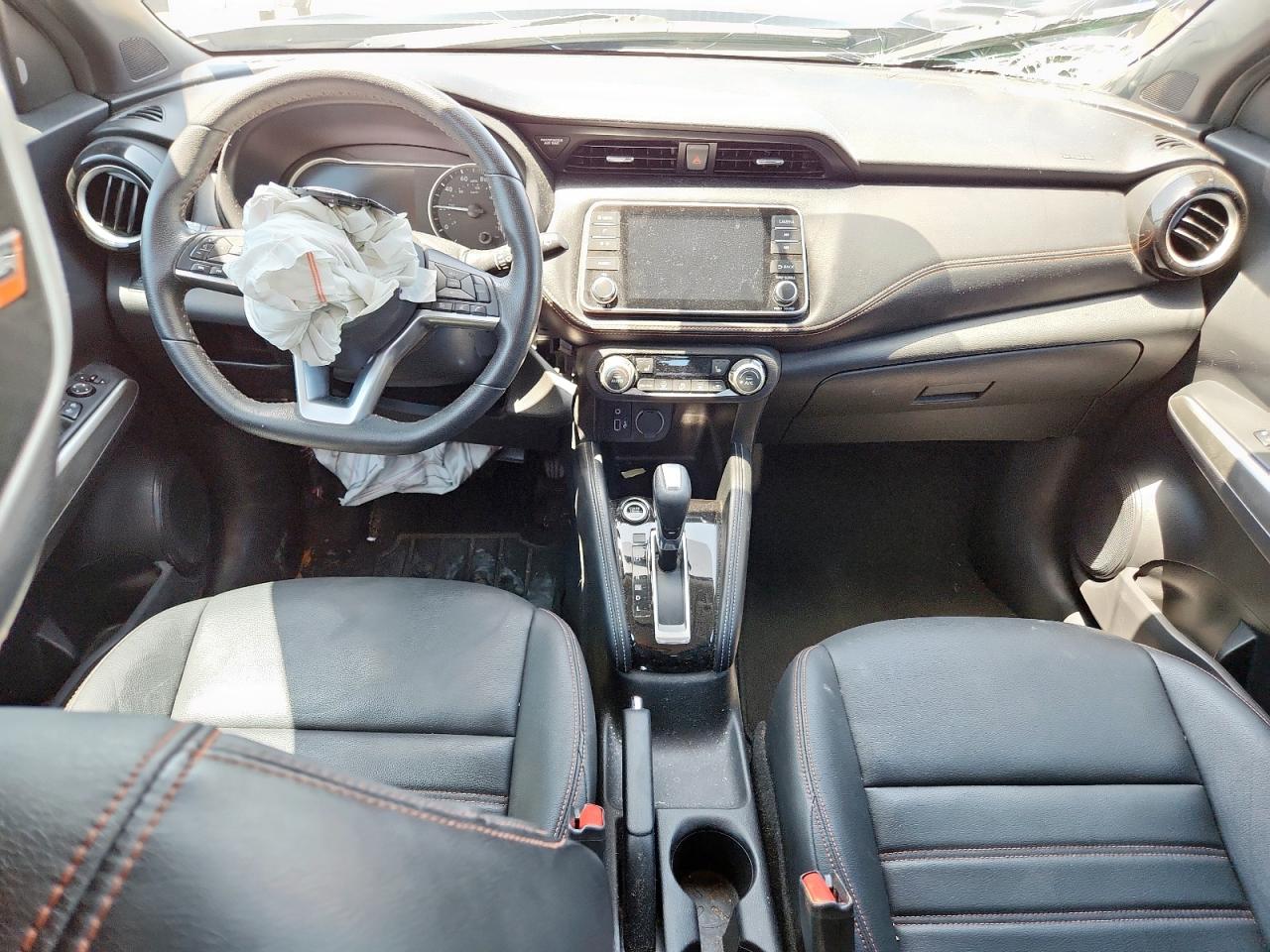 2019 Nissan Kicks S VIN: 3N1CP5CU4KL500899 Lot: 64103555
