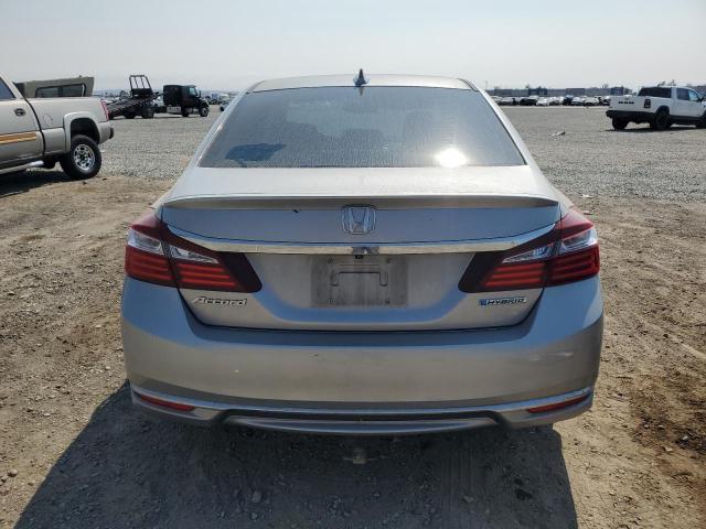 Sedans HONDA ACCORD 2017 Srebrny