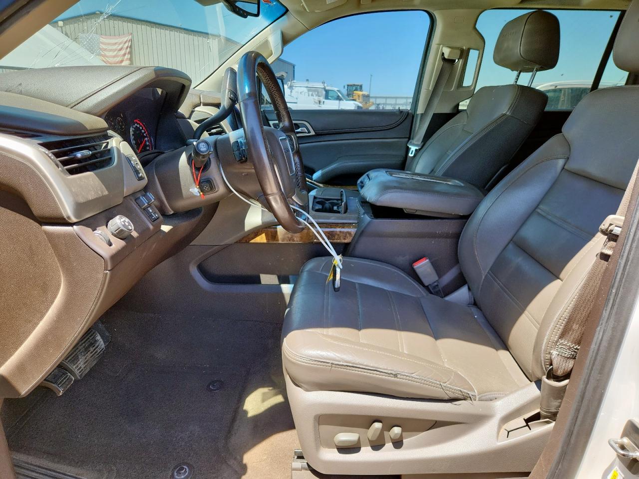 2016 GMC Yukon Xl Denali VIN: 1GKS1HKJ5GR267798 Lot: 63221515