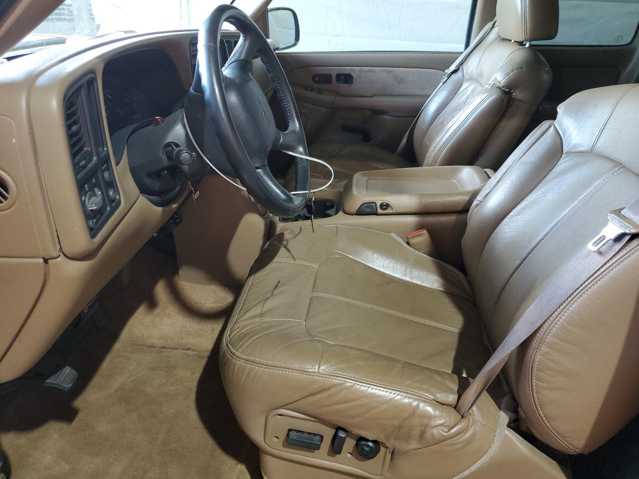 2000 GMC New Sierra C1500 VIN: 1GTEC19T9YZ153936 Lot: 65448285