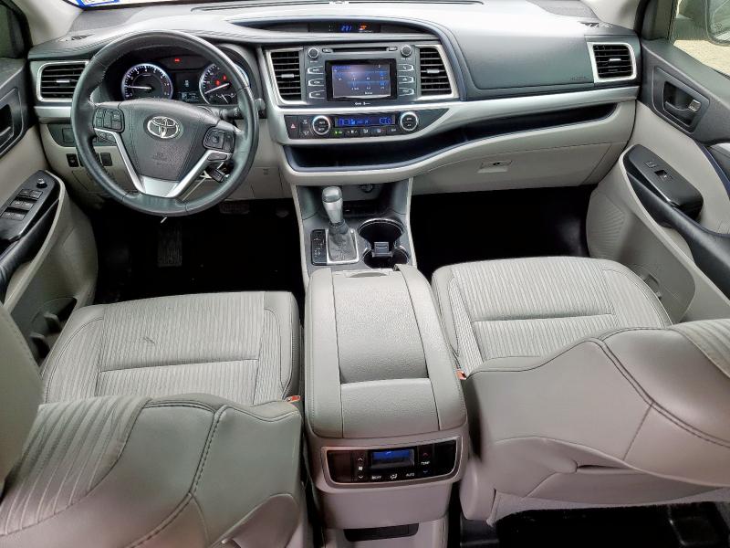 Parquets TOYOTA HIGHLANDER 2015 Srebrny