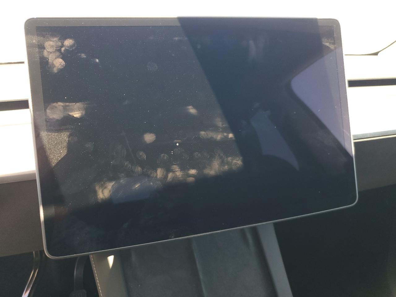 2025 Tesla Model Y VIN: 7SAYGDED9SF260437 Lot: 66044185